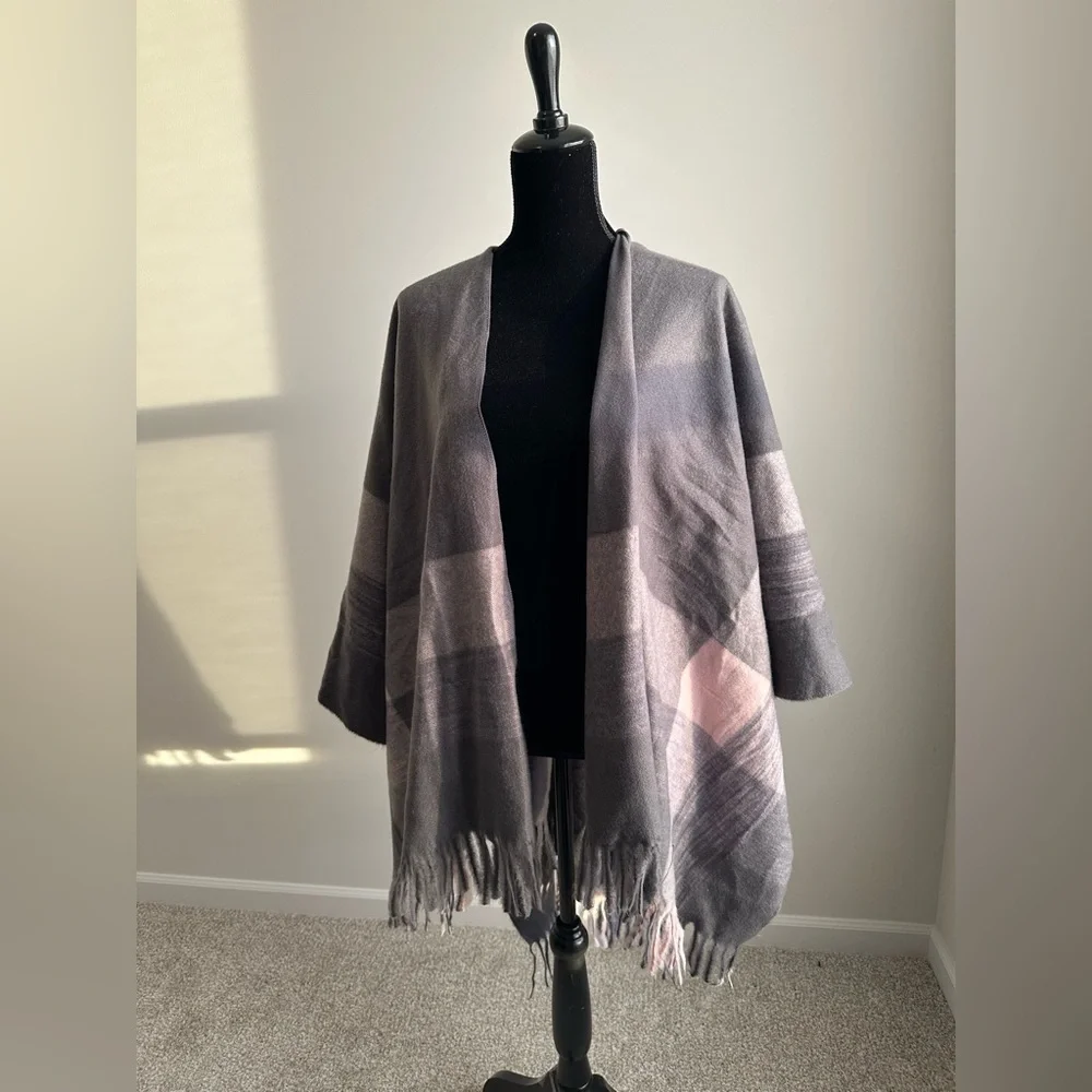 Women’s‎ Pink & Gray Plaid Cozy Shawl